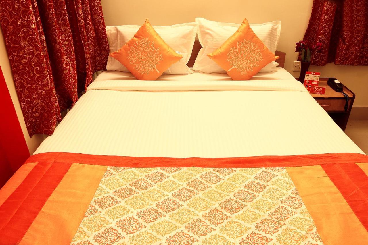 Oyo 3418 Hotel Amit โกลกาตา ภายนอก รูปภาพ
